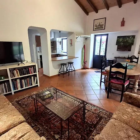 Ferienhaus Garden In The Silves