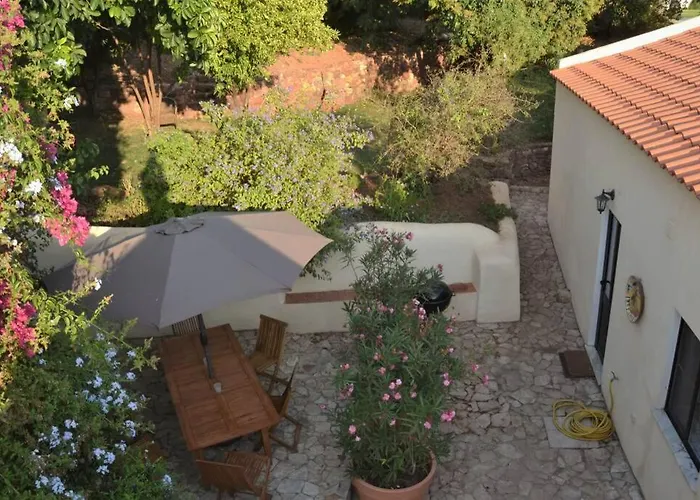 Semesterbostad Garden In The Silves